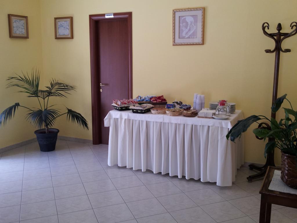 Holiday B&B Vico Del Gargano Ngoại thất bức ảnh