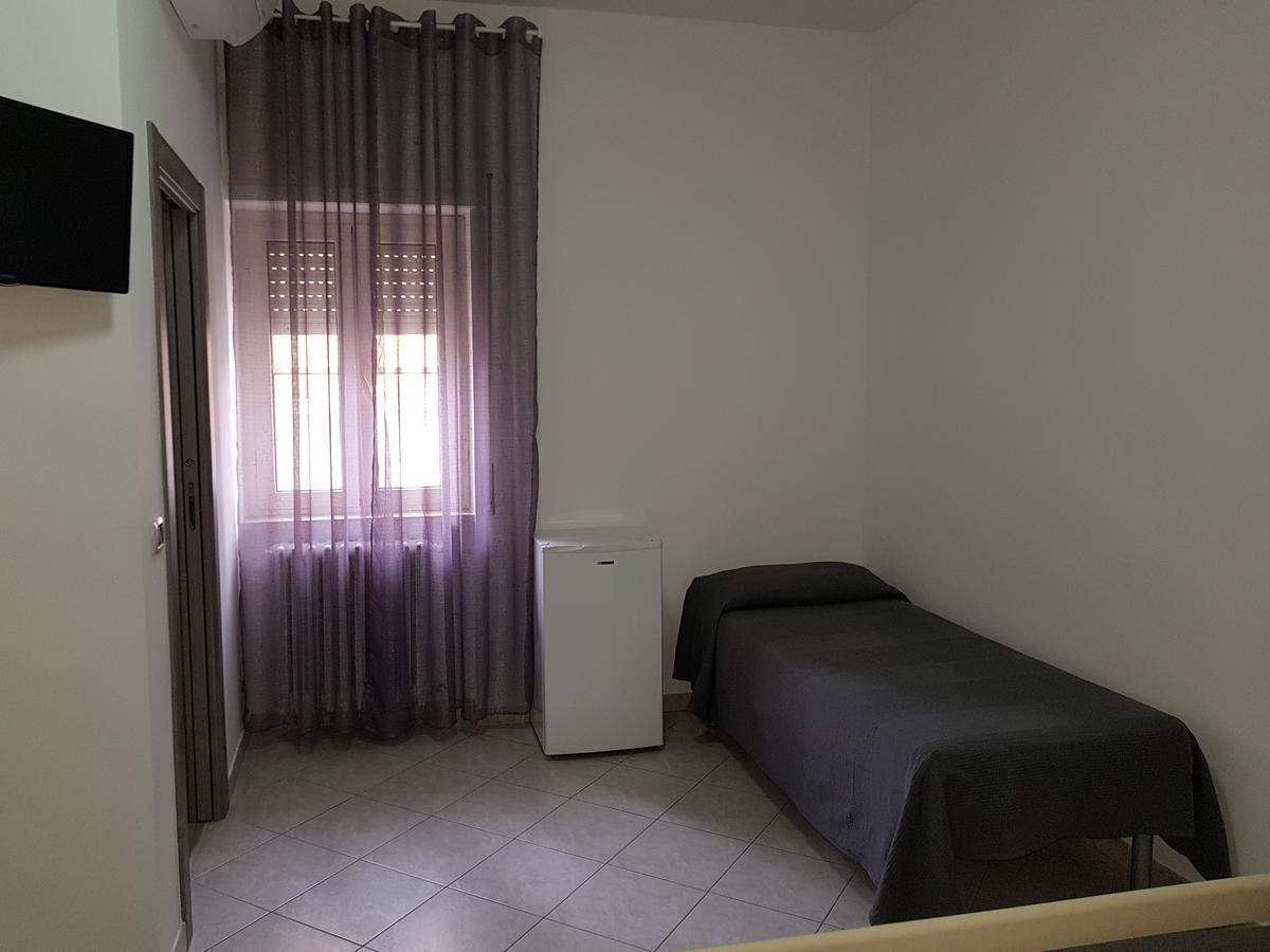 Holiday B&B Vico Del Gargano Ngoại thất bức ảnh