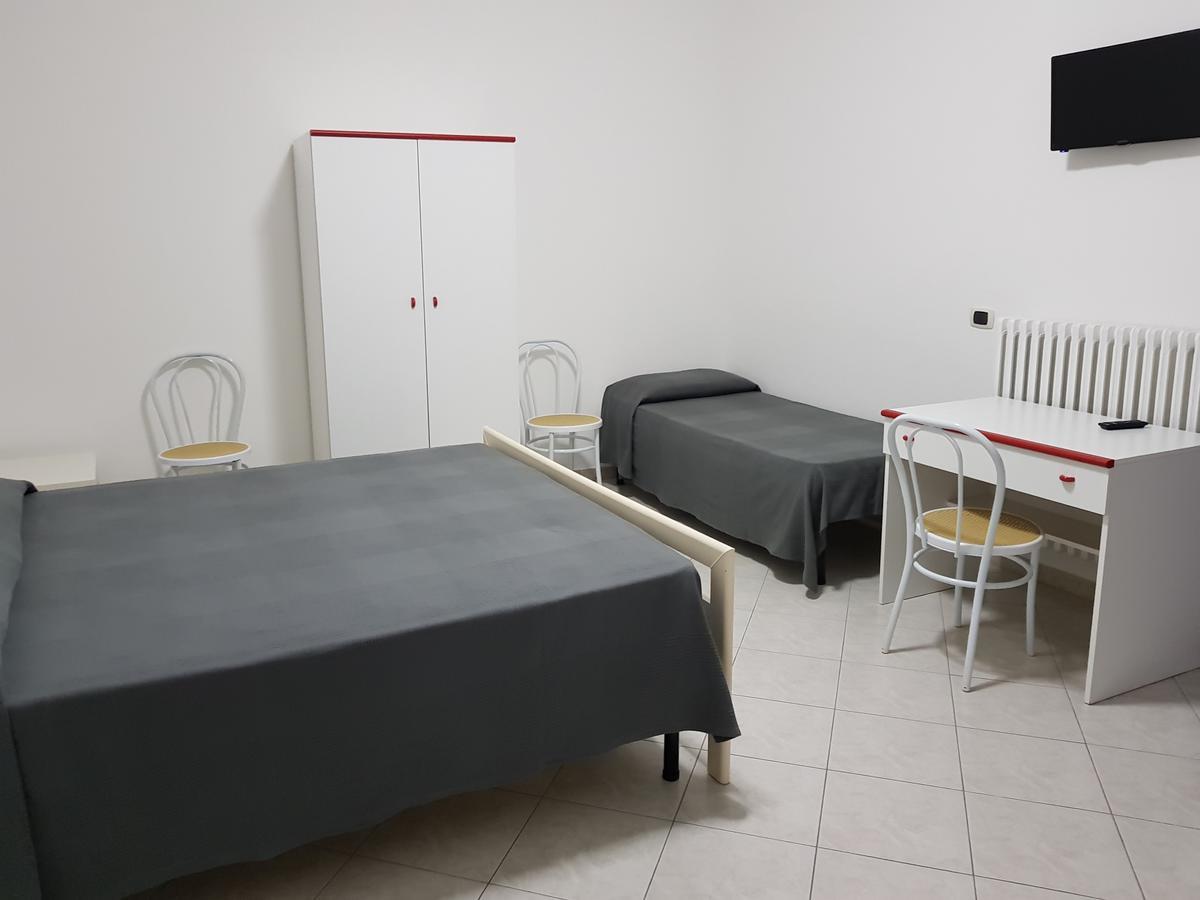 Holiday B&B Vico Del Gargano Ngoại thất bức ảnh