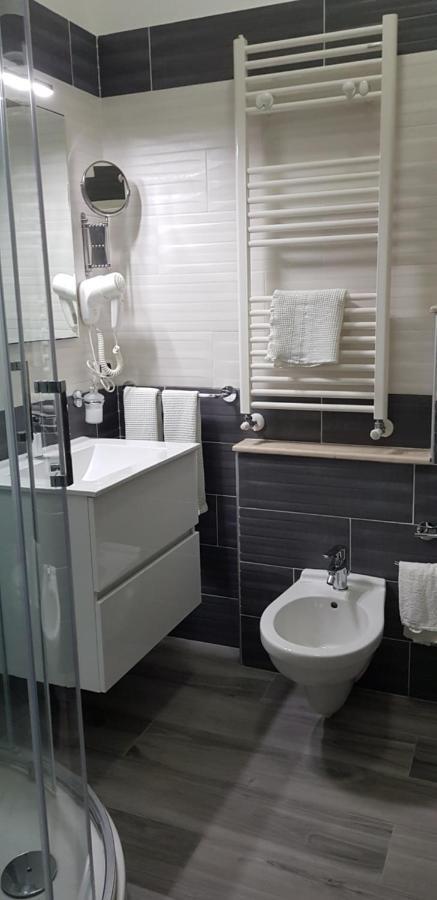 Holiday B&B Vico Del Gargano Ngoại thất bức ảnh